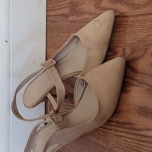 Tan Heels